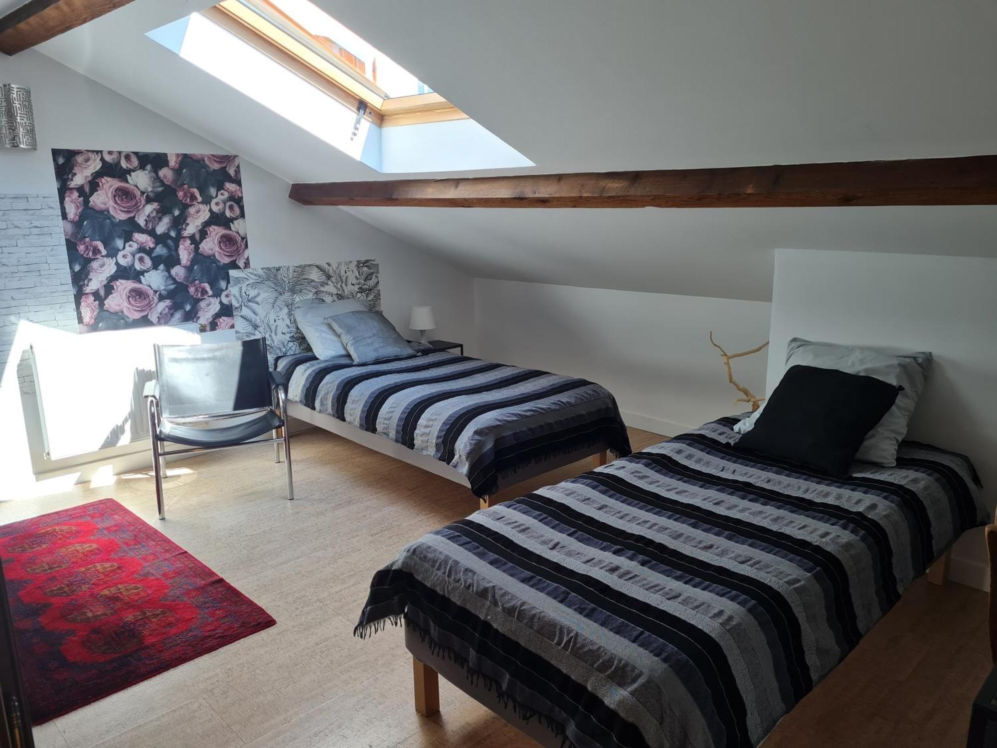 Espace Beleverte Bussiere 1 Tamaris Appartement Meuble De 2 Chambres Oullins Exterior photo